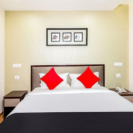 Capital O 37152 Naveen Continental Prayagraj Ngoại thất bức ảnh