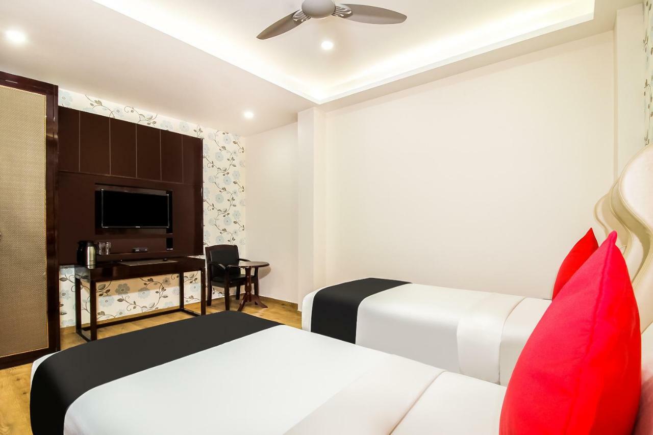 Capital O 37152 Naveen Continental Prayagraj Ngoại thất bức ảnh