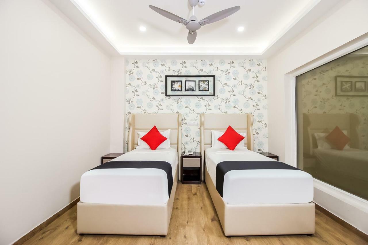 Capital O 37152 Naveen Continental Prayagraj Ngoại thất bức ảnh
